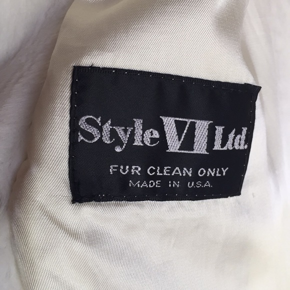 Style VI White fur short A-line jacket - Picture 4 of 7